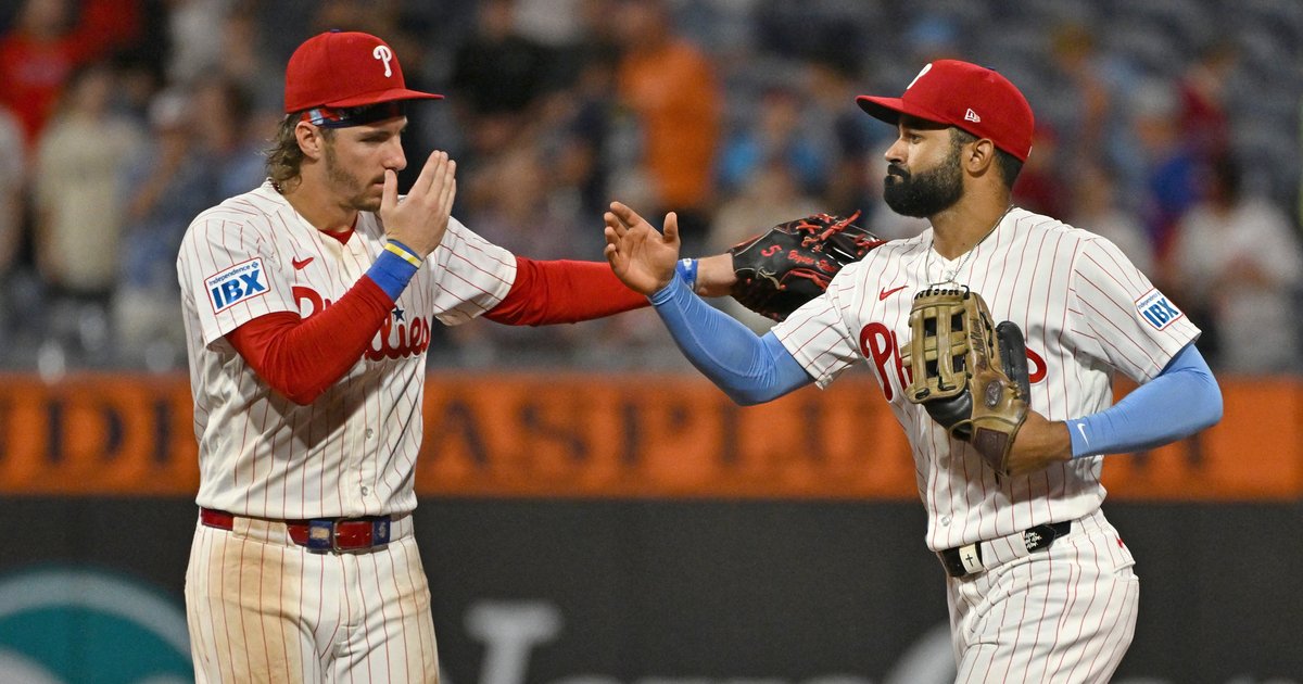 Bryson Stott, Alec Bohn stay hot vs. Marlins, and so does Aaron Nola as Phillies score another sweep