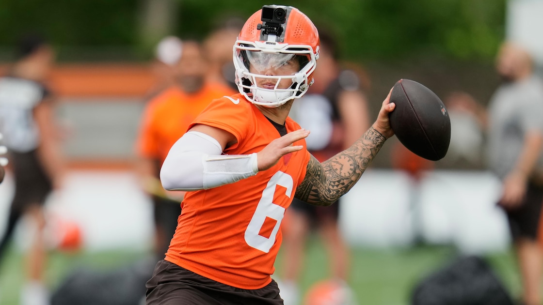 Dillon Gabriel’s Box Score Stats & Highlights in Browns vs. Patriots After Shedeur-Watson QB Battle