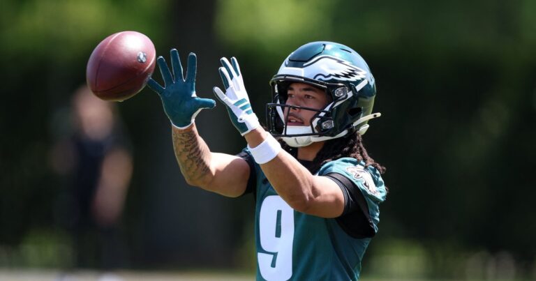 Eagles 2026 training camp battle tracker