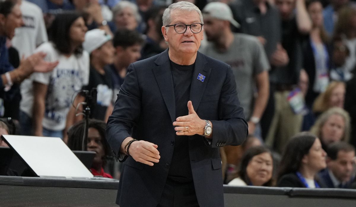 Geno Auriemma calls WNBA transgender athlete debate ‘manufactured’