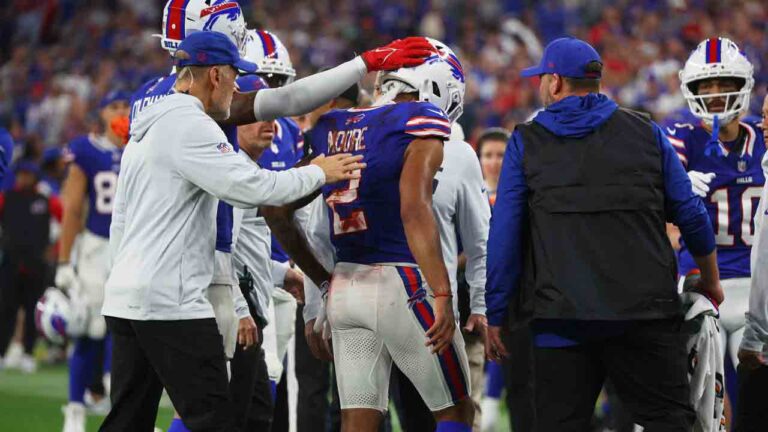 Bills’ DJ Moore ruled out vs. Lions with shoulder injury