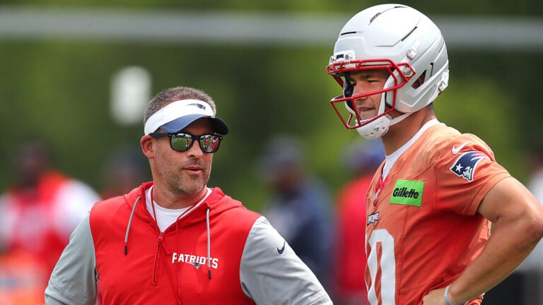 Have defenses solved Drake Maye, Patriots offense?